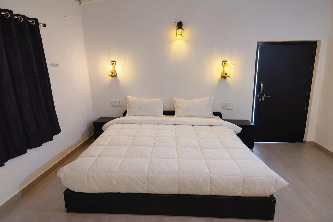Super Deluxe Room